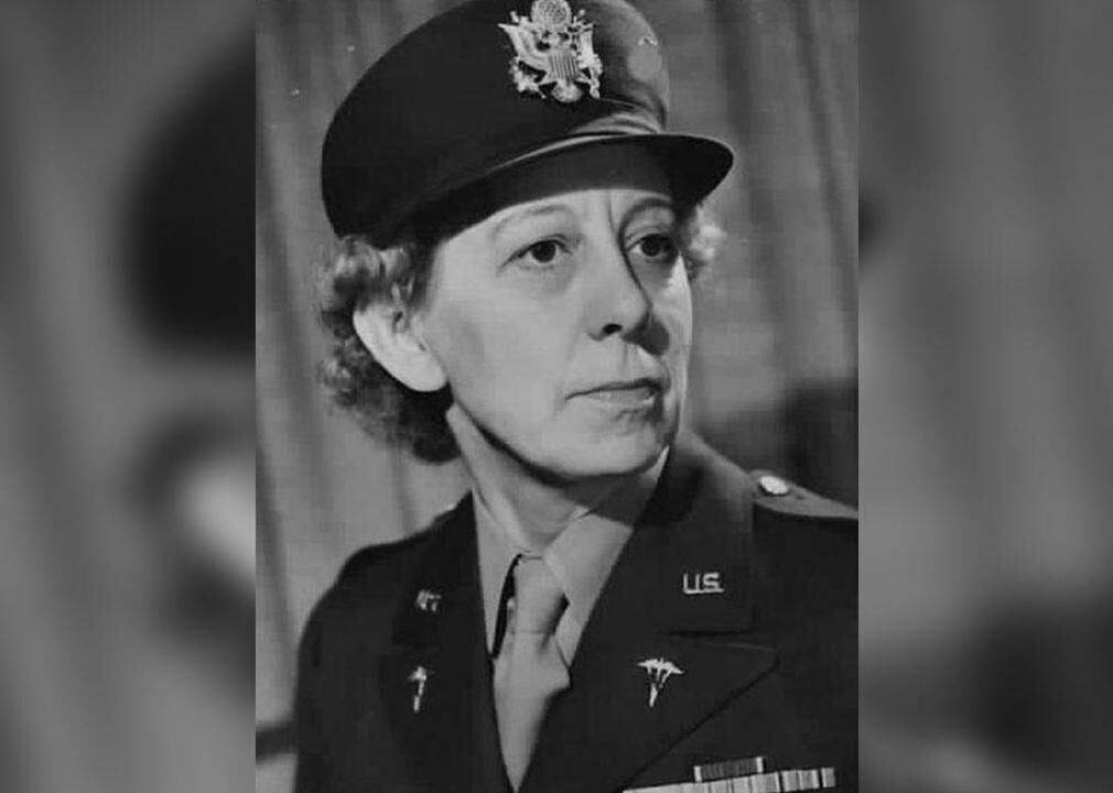 1942: First woman is awarded Purple Heart medal